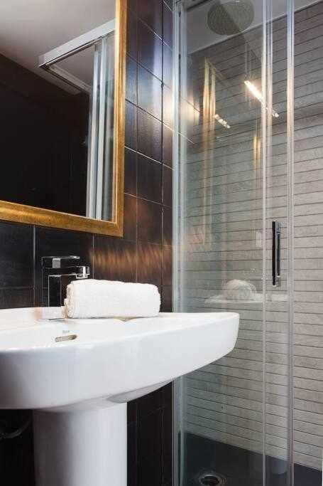 ז'ירונה Apartamento Para 4 Con Terraza En El Centro מראה חיצוני תמונה